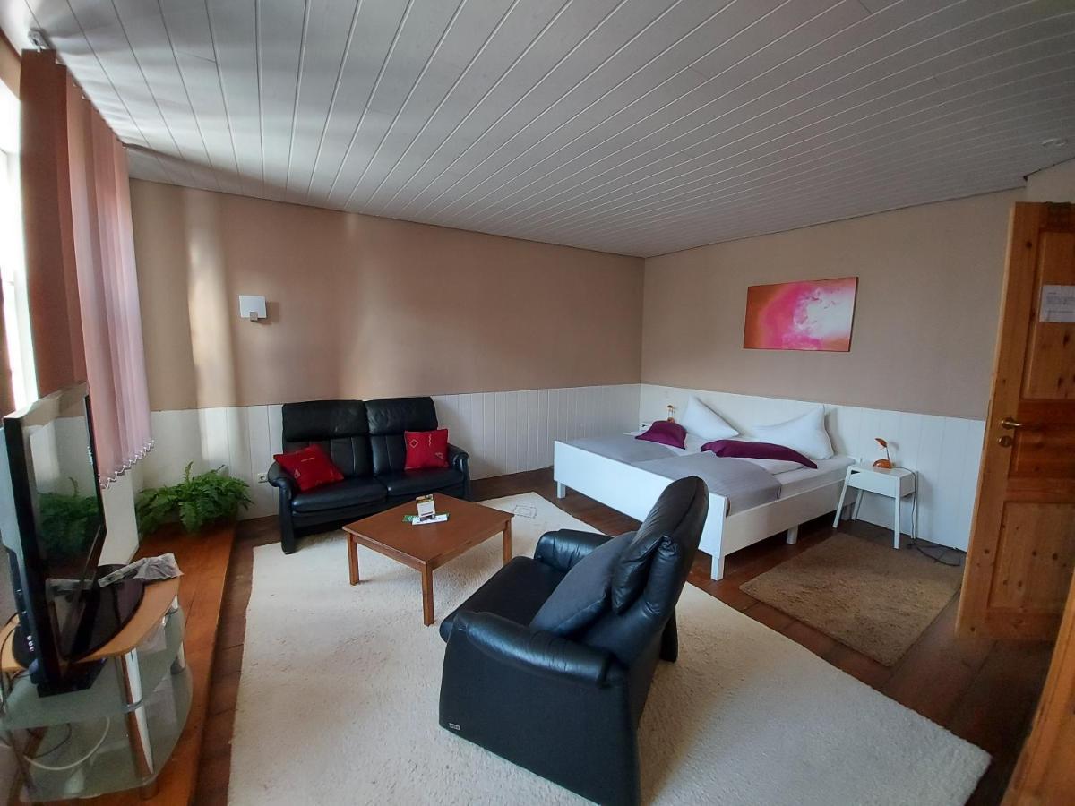 Hotelpension Pfarrhaus Alt Schwerin Luaran gambar